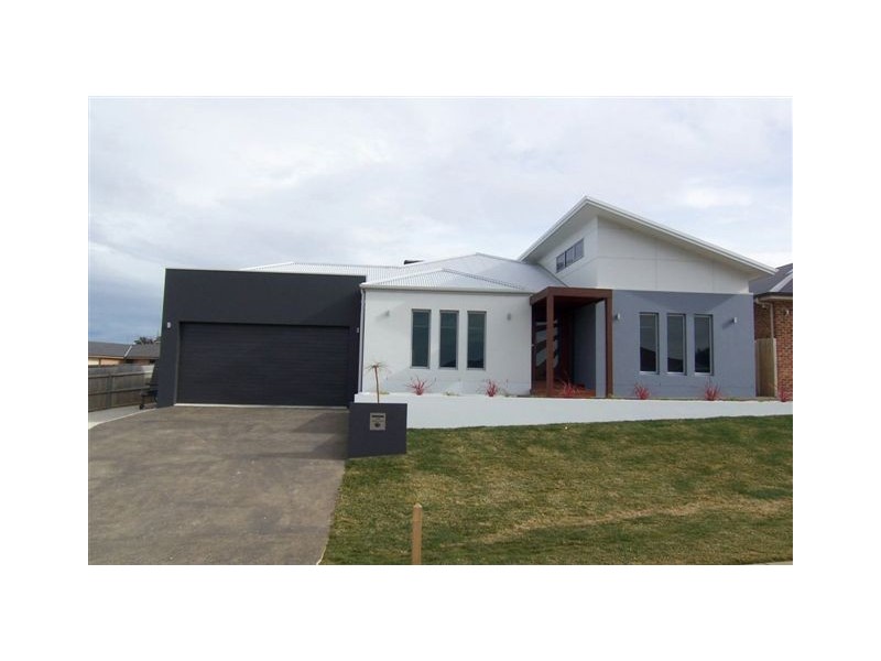 4 Clancy Place, Goulburn NSW 2580