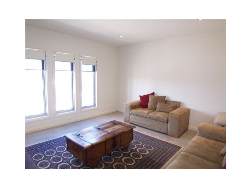 4 Clancy Place, Goulburn NSW 2580
