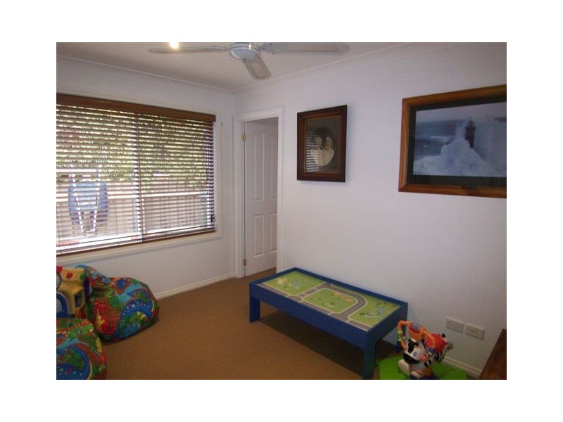24 Paradise Place, Goulburn NSW 2580