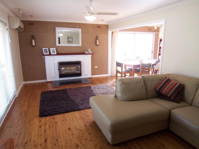 49 Cathcart Street, Goulburn NSW 2580