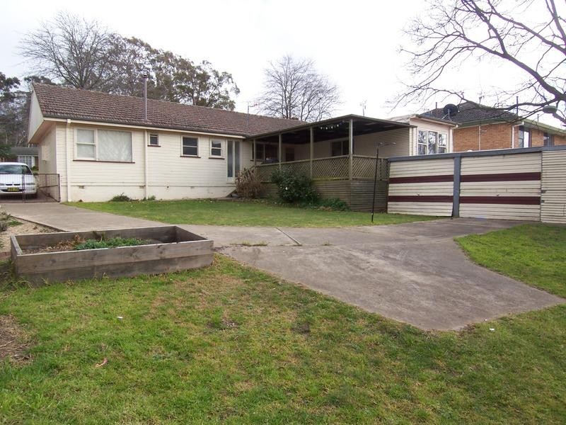 49 Cathcart Street, Goulburn NSW 2580