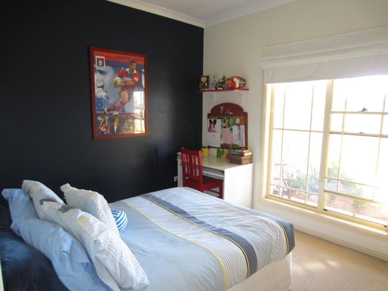 43 Bonnett Drive, Goulburn NSW 2580