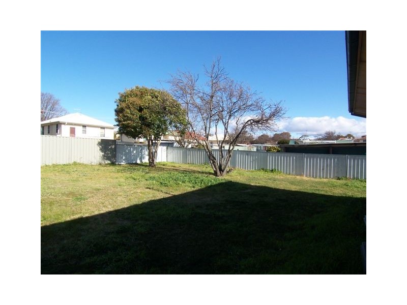8 Darcy Crescent, Goulburn NSW 2580