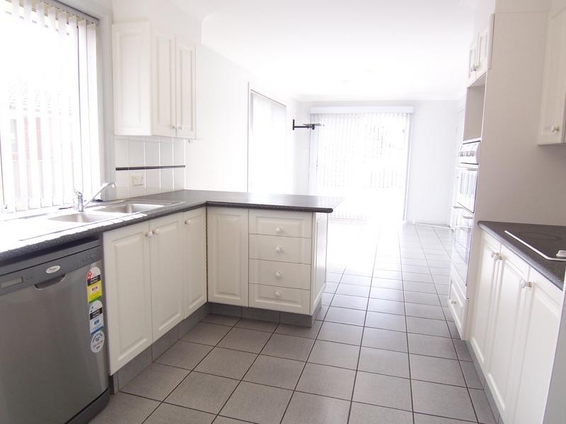 21 Paradise Place, Goulburn NSW 2580