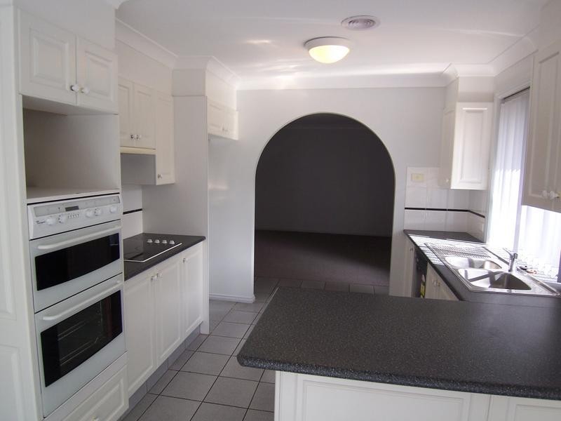 21 Paradise Place, Goulburn NSW 2580