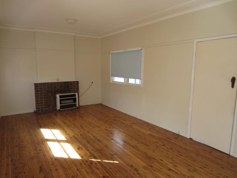 10 Gibson Street, Goulburn NSW 2580