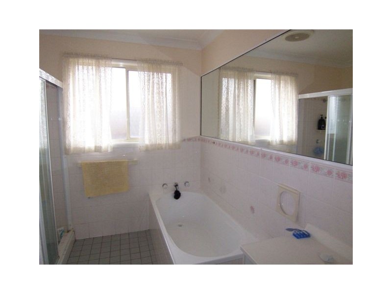 26 Endeavour Avenue, Goulburn NSW 2580