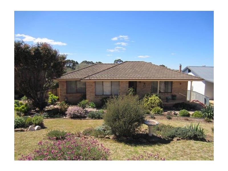 11 Bradford Drive, Goulburn NSW 2580