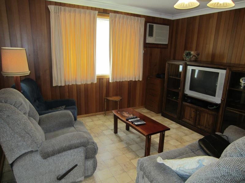 11 Bradford Drive, Goulburn NSW 2580