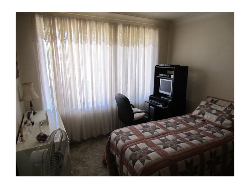 11 Bradford Drive, Goulburn NSW 2580