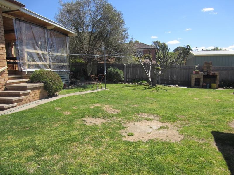 11 Bradford Drive, Goulburn NSW 2580