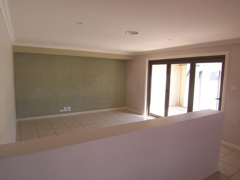 12 James Place, Goulburn NSW 2580