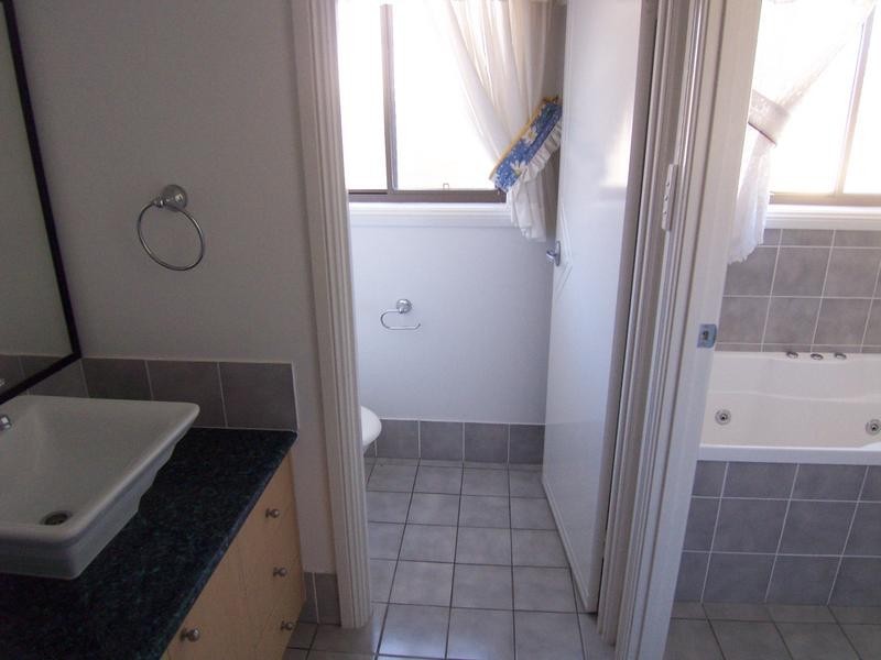 12 James Place, Goulburn NSW 2580