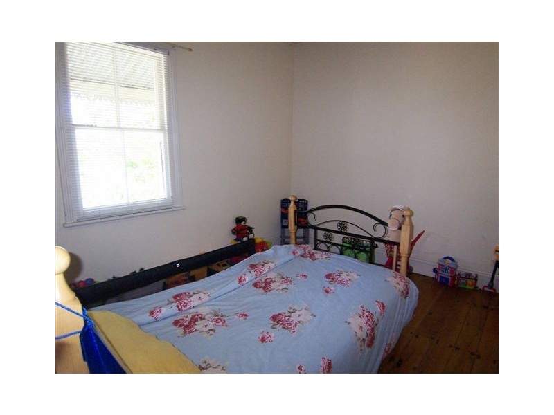 11 Mayor Street, Goulburn NSW 2580