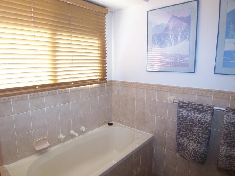 14 Boomerang Drive, Goulburn NSW 2580
