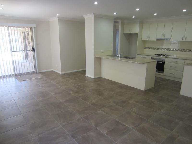 48 Ivy Lea Place, Goulburn NSW 2580