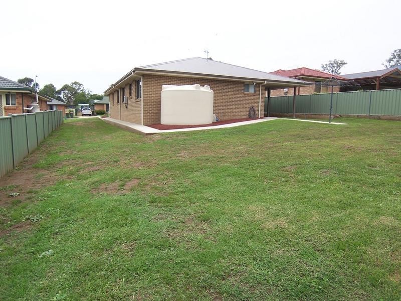 48 Ivy Lea Place, Goulburn NSW 2580