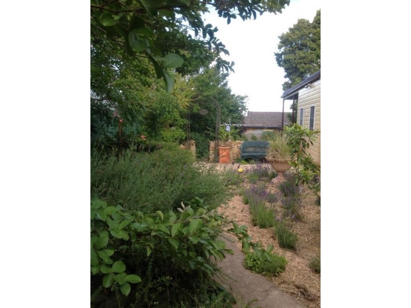 17 Hovell Street, Goulburn NSW 2580