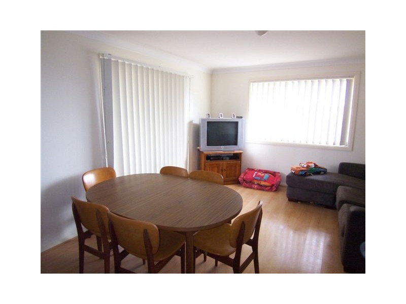 4 Joanna Place, Goulburn NSW 2580