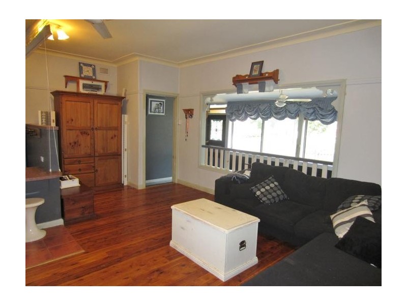 11A Newton Street, Goulburn NSW 2580