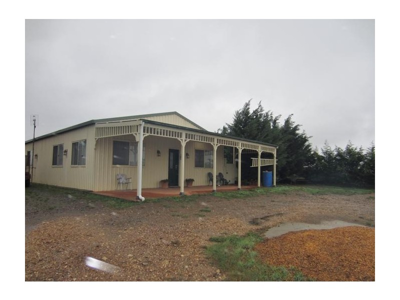 328 Tiyces Lane, Goulburn NSW 2580