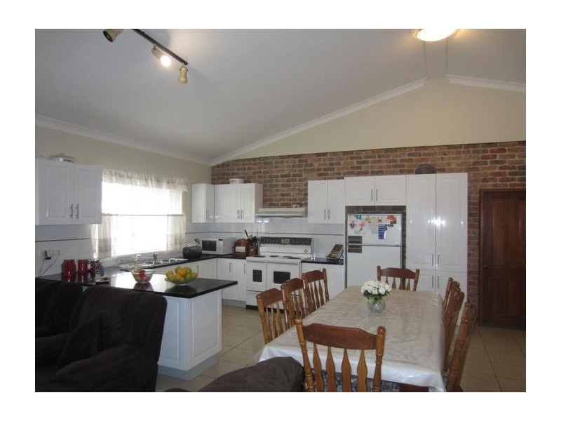 328 Tiyces Lane, Goulburn NSW 2580