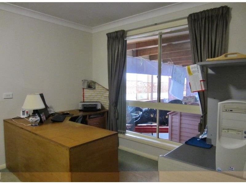 12 Joanna Place, Goulburn NSW 2580