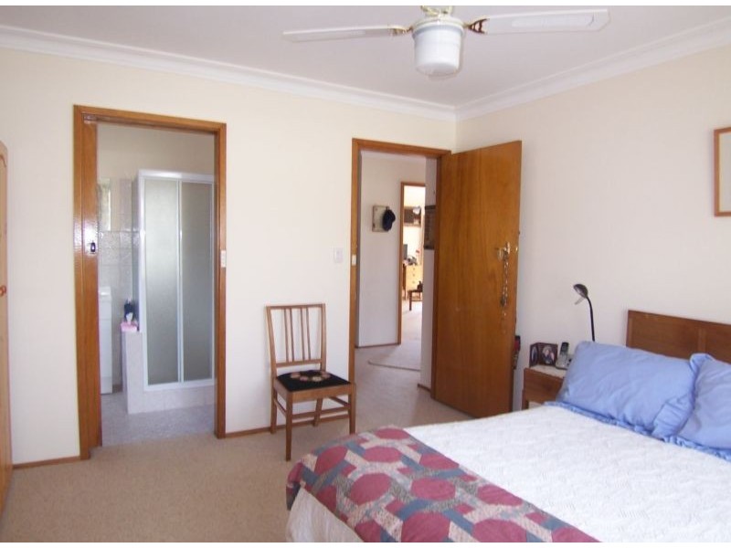 27 Hoddle Avenue, Goulburn NSW 2580