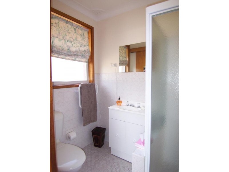 27 Hoddle Avenue, Goulburn NSW 2580