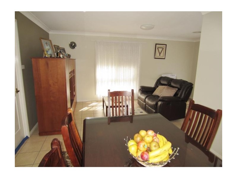 8 James Place, Goulburn NSW 2580