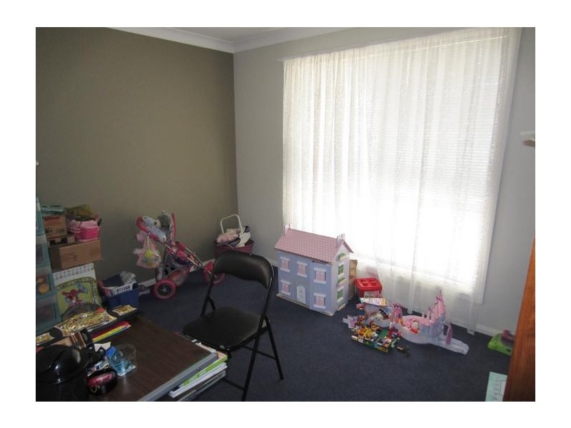 8 James Place, Goulburn NSW 2580