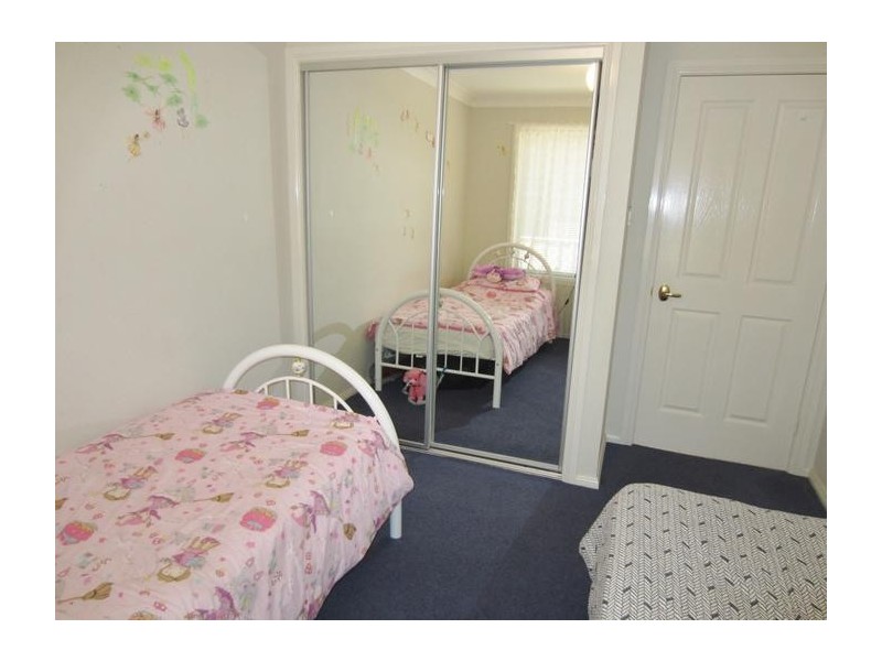 8 James Place, Goulburn NSW 2580