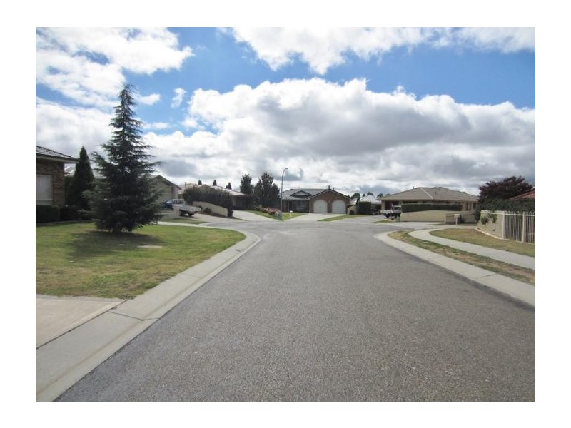 8 James Place, Goulburn NSW 2580