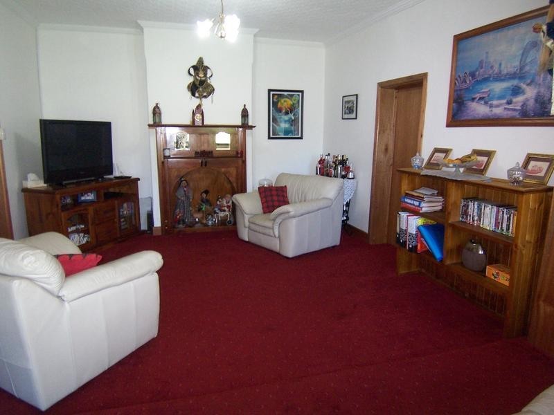 2 Jamieson Street, Crookwell NSW 2583