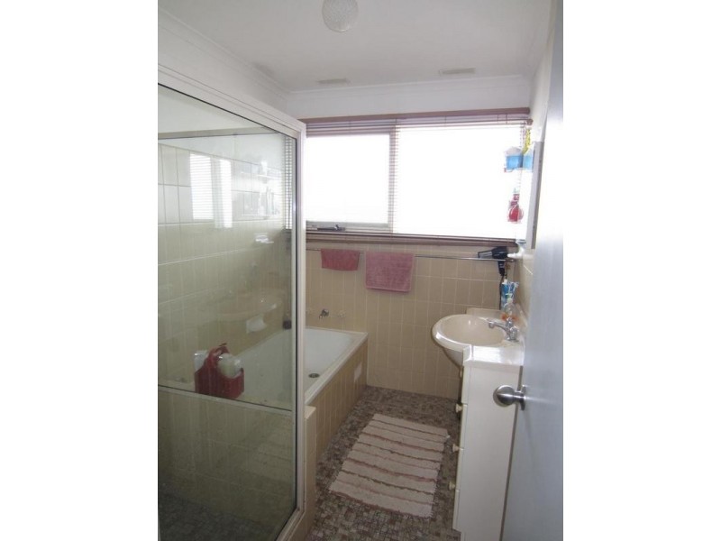 3 Howard Boulevarde, Goulburn NSW 2580