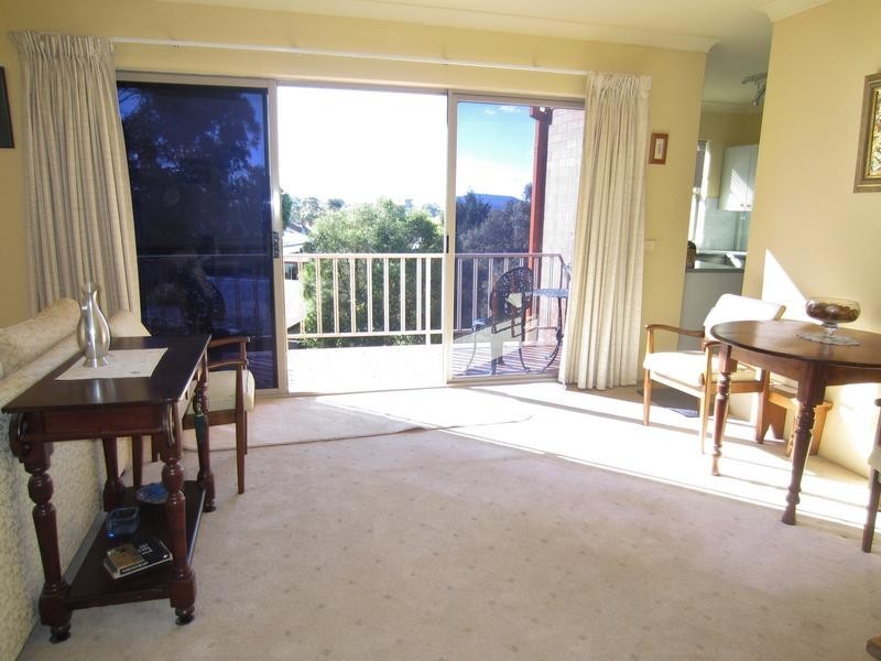 4/33 Ottiwell Street, Goulburn NSW 2580