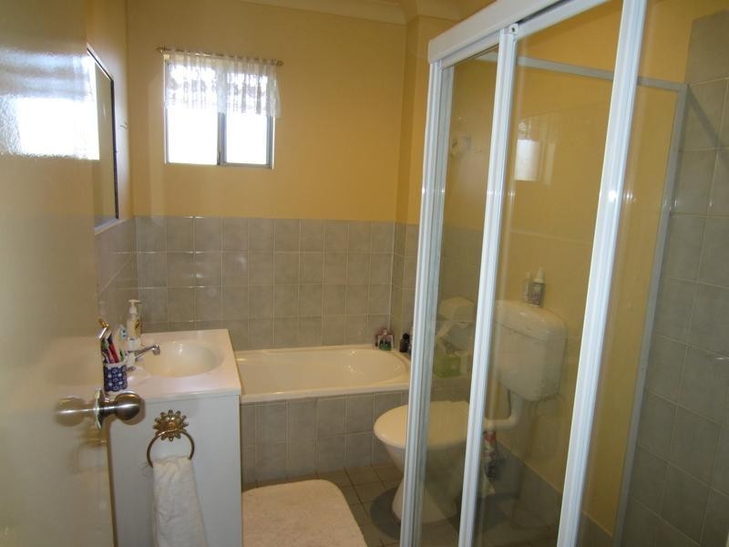 4/33 Ottiwell Street, Goulburn NSW 2580