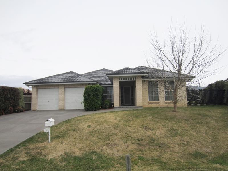 10 Clancy Place, Goulburn NSW 2580