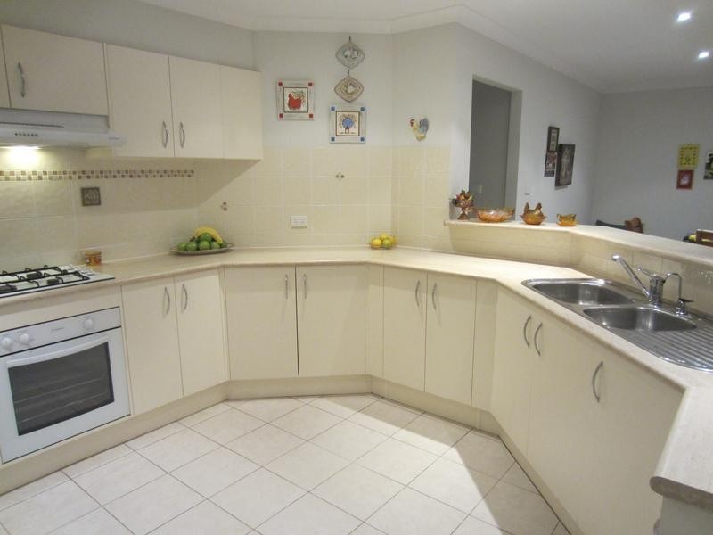 10 Clancy Place, Goulburn NSW 2580