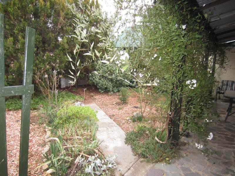 13 Fitzroy Street, Goulburn NSW 2580
