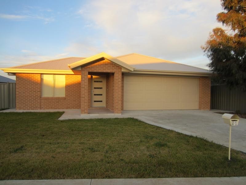 91 Gibson Street, Goulburn NSW 2580