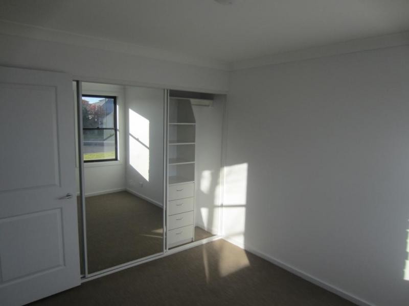 Villa 2/95 Gibson Street, Goulburn NSW 2580