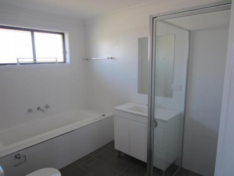 Villa 2/95 Gibson Street, Goulburn NSW 2580