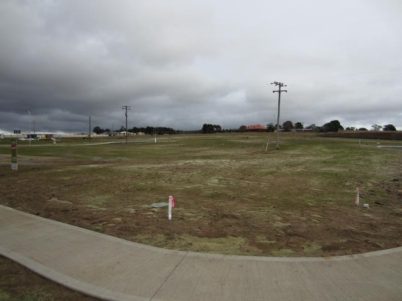 Lot 92,  Corner Kidd Circuit & Lucas Close, Goulburn NSW 2580