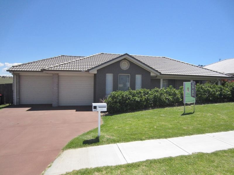 16 Brennan Drive, Goulburn NSW 2580