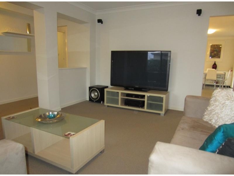 16 Brennan Drive, Goulburn NSW 2580