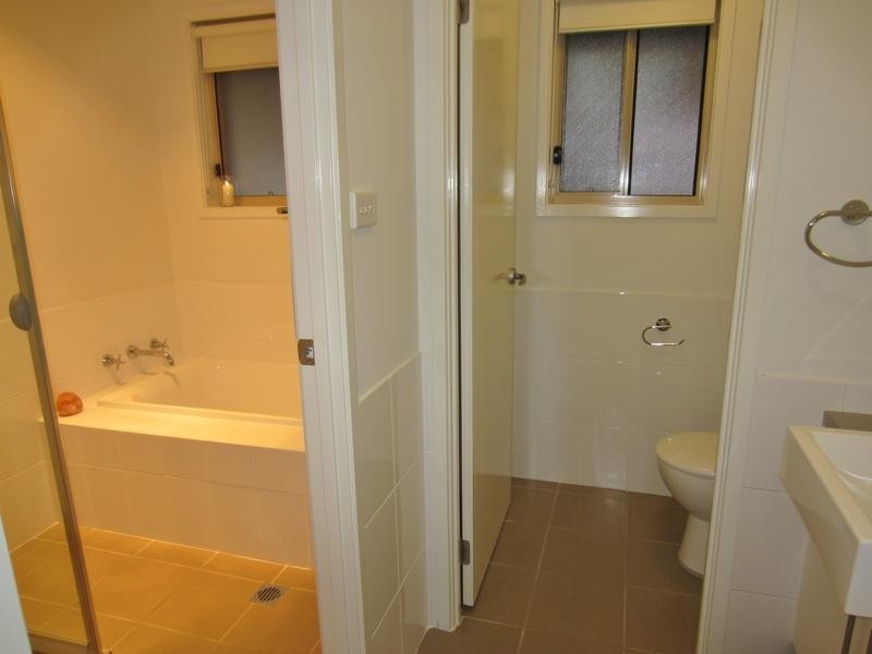 16 Brennan Drive, Goulburn NSW 2580