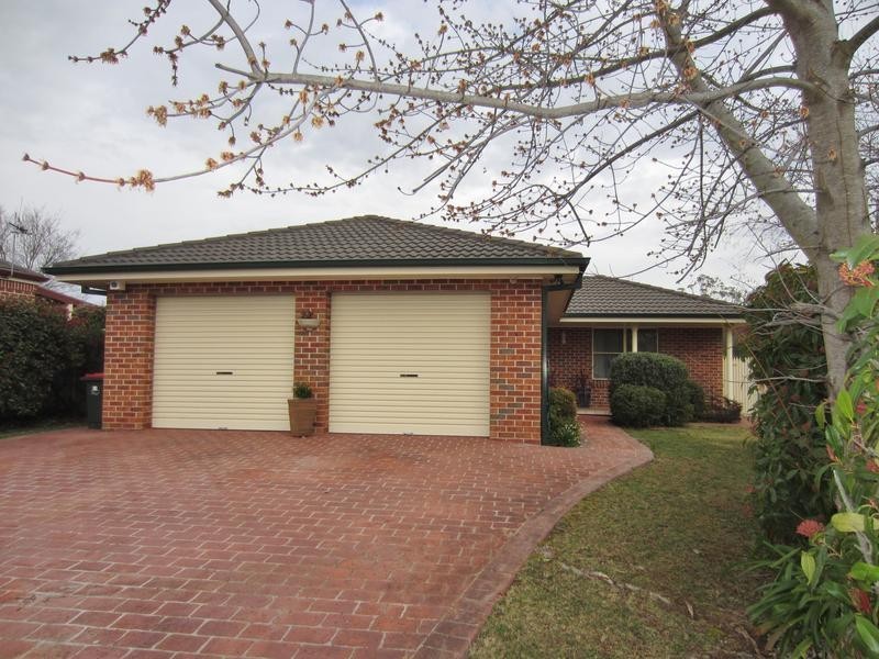 17 Chantilly Court, Goulburn NSW 2580