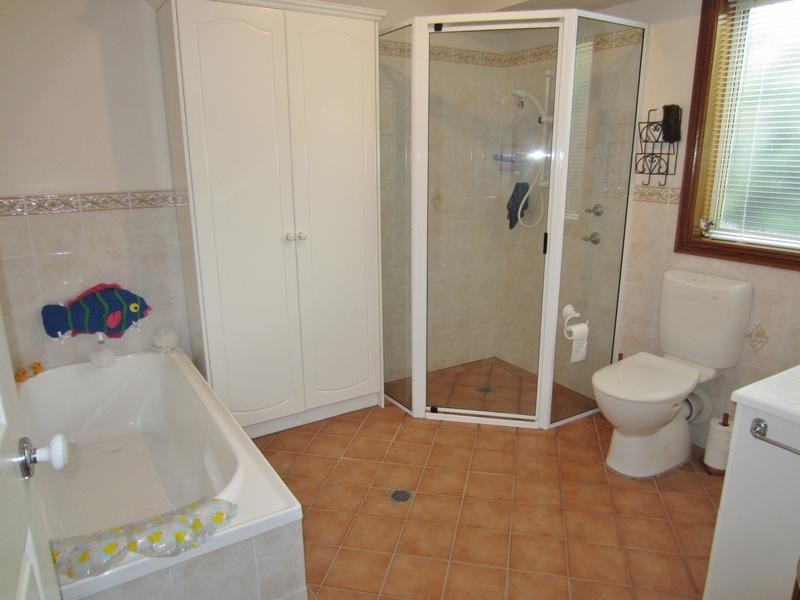 17 Chantilly Court, Goulburn NSW 2580