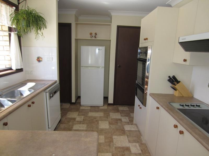 18 Ballanya Avenue, Goulburn NSW 2580